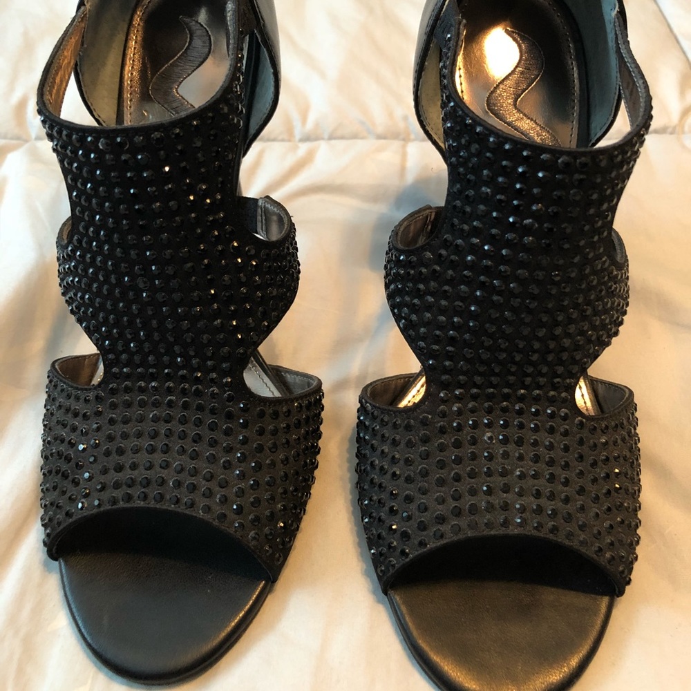 Shoes - Picture 2 of 3